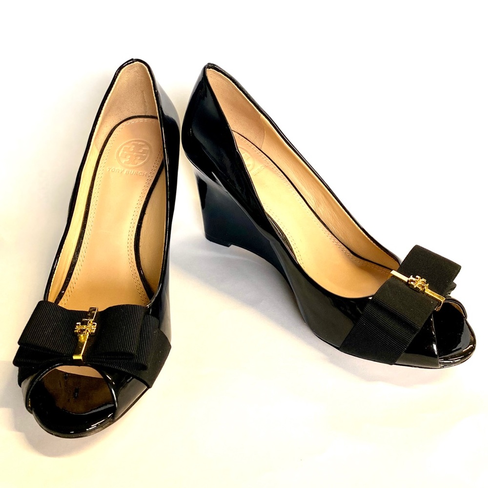 TORY BURCH Trudy Wedge Peep 6.5